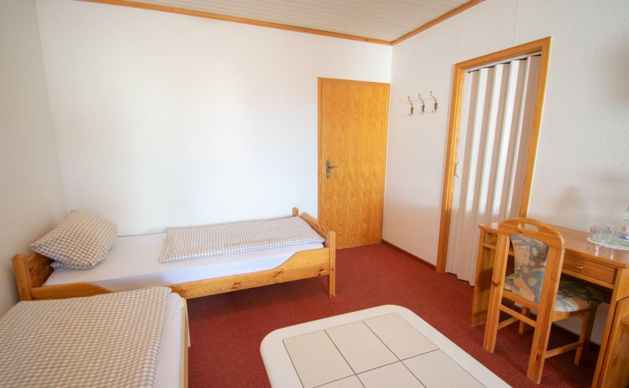 Laufelder Hof 3*